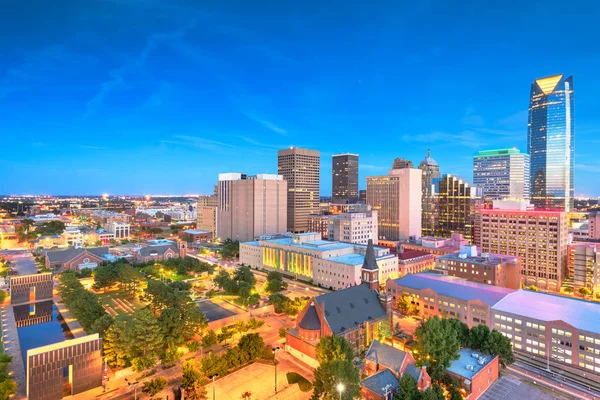 Oklahoma City, Oklahoma, Estados Unidos al atardecer — Foto de Stock