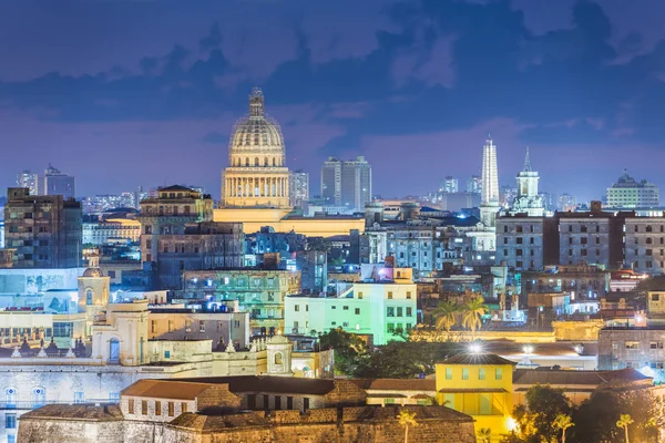 哈瓦那, 古巴市中心地平线 — 图库照片