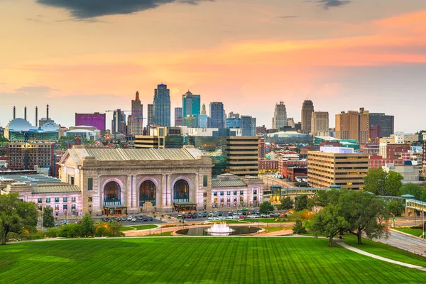 Kansas City, Missouri, Estados Unidos skyline céntrico —  Fotos de Stock
