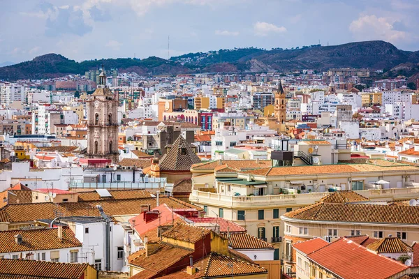 Málaga, Espanha paisagem urbana e Alcazaba — Fotografia de Stock