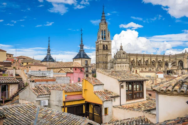 Toledo, Španělsko Staré město panorama. — Stock fotografie