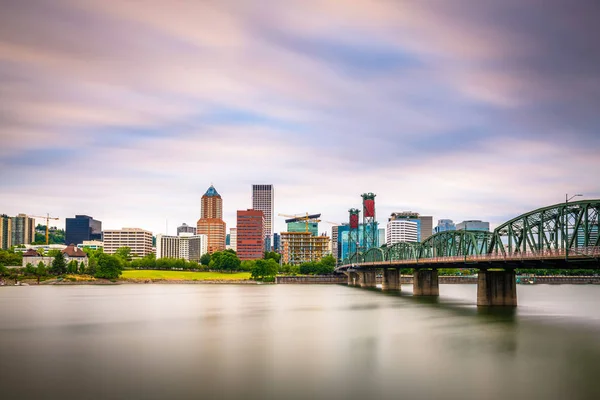 Portland, Oregon, Stany Zjednoczone Skyline o zmierzchu — Zdjęcie stockowe