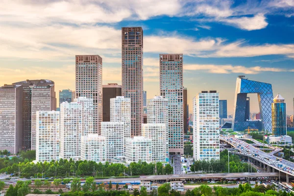 Skyline van de moderne financiële district van Beijing, China — Stockfoto
