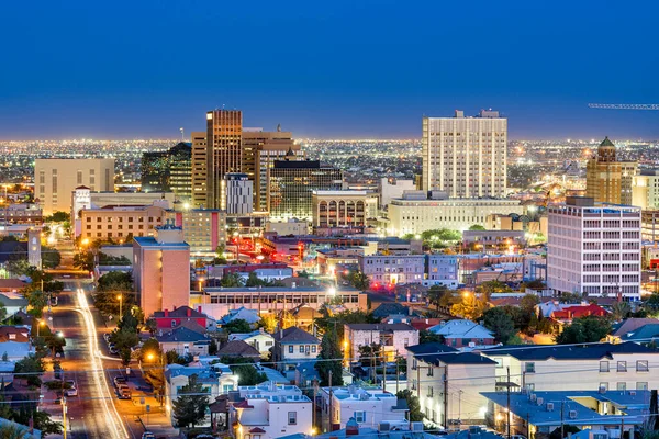 Paso Texas Usa Downtown City Skyline Der Abenddämmerung Mit Juarez — Stockfoto