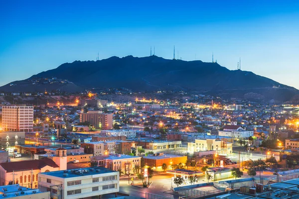 Paso Texas Usa Belvárosában Város Skyline Alkonyat Juarez Mexikó Távolban — Stock Fotó