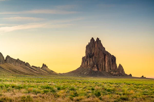 Shiprock Νέο Μεξικό Ηπα Στο Σχηματισμό Βράχων Του Shiprock — Φωτογραφία Αρχείου