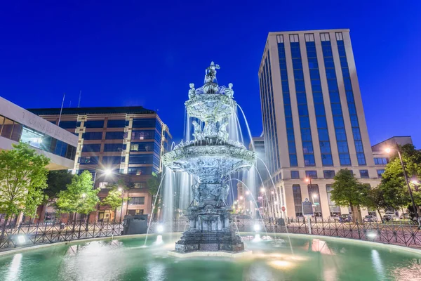 Montgomery Alabama Usa Fontän Och Centrum Stadsbild Skymningen — Stockfoto