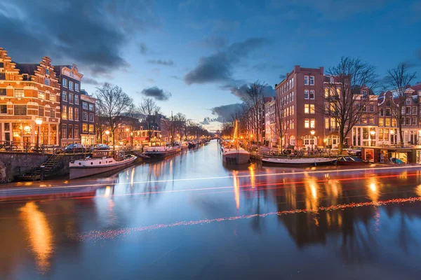 Amsterdam Nizozemské Mosty Kanály Soumraku — Stock fotografie