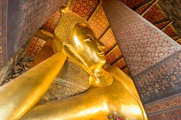 Bangkok Thailand September 2015 Den Lutande Buddha Wat Pho Temple — Stockfoto