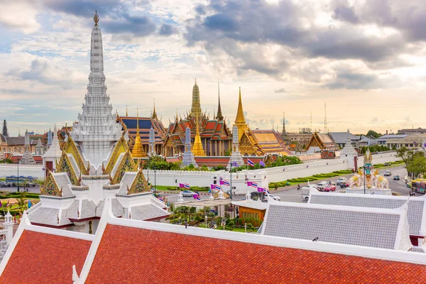 Бангкок Таїланд Храмі Смарагдового Будди Великого Палацу Сутінках — стокове фото