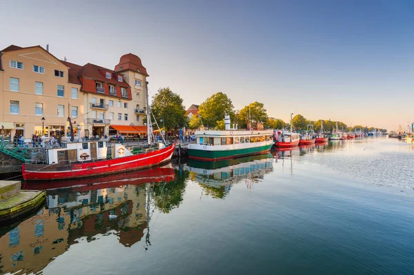 Warnemunde Alemanha Paisagem Urbana Alte Strom Canal Antigo — Fotografia de Stock