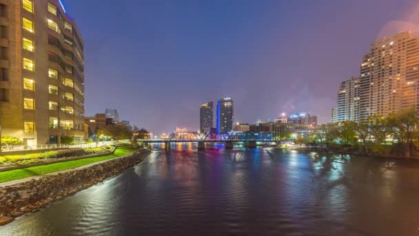 Grand Rapids Michigan Usa Downtown River Rainy Morning — Stock Video