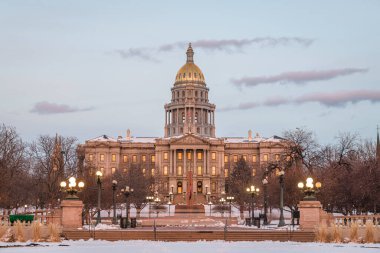 Denver, Colorado, ABD Colorado Eyalet Meclisi 'nde bir kış gecesi. 