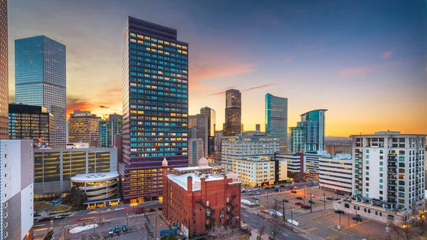 Denver Kolorado Usa Widok Dach Miasta Zmierzchu — Zdjęcie stockowe