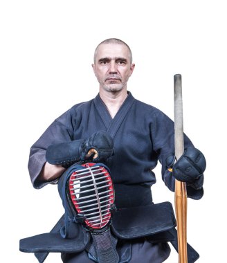 kılıç ustası koruyucu ekipman 'bogu' bambu kılıcı 'Sina' ile Kendo eğitim eskrim Japonca için giyinmiş 