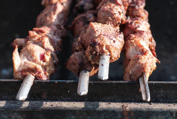 The process of making barbecue grilled meat — Stock Photo, Image