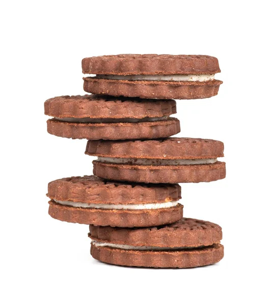 Коричневый шоколад круглые печенье в стеке изолированы на белом бэкге — стоковое фото