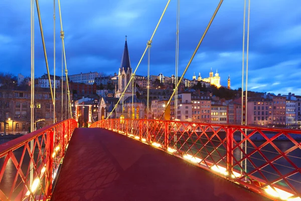 Noční staré město Lyon, Francie — Stock fotografie