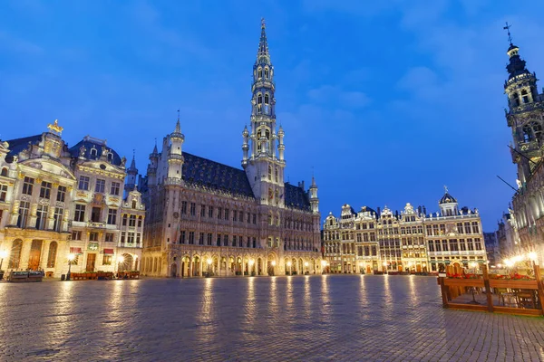 Place de la Grand Place la nuit en Belgique, Bruxelles — Photo