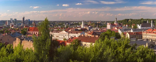 오래 된 도시, 빌뉴스, 리투아니아의 파노라마 — 스톡 사진