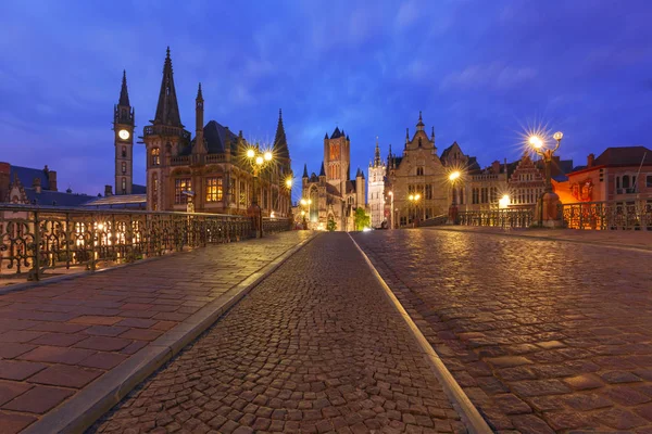 Puente de San Miguel por la noche en Gante, Bélgica —  Fotos de Stock