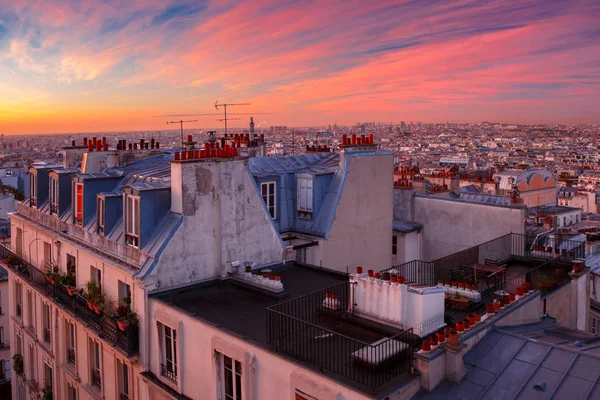 Salida del sol en París, Francia —  Fotos de Stock