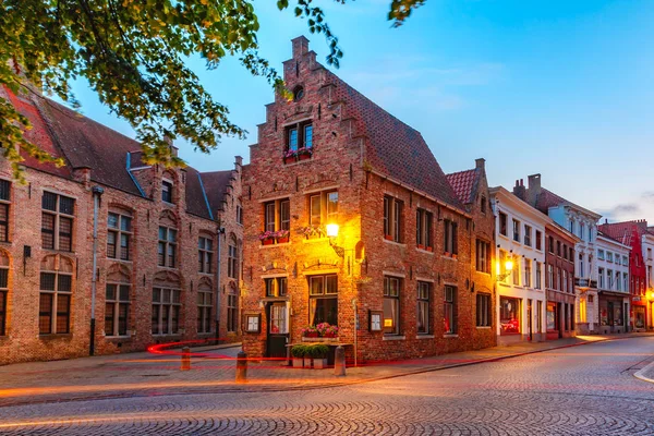Cidade velha à noite, Bruges, Bélgica — Fotografia de Stock