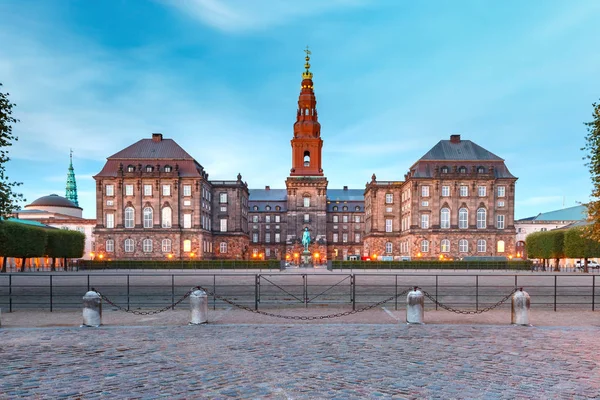 Christiansborgs slott i Köpenhamn, Danmark — Stockfoto