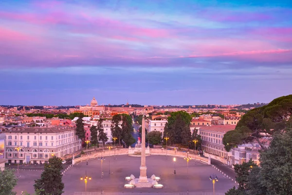 Piazza del Popolo bij zonsopgang, Rome, Italië — Stockfoto