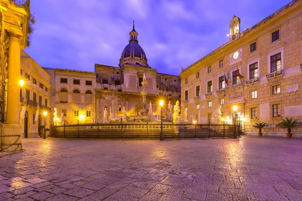 Fontana Pretoriana, Palermo, Sicilia, Italia — Foto Stock