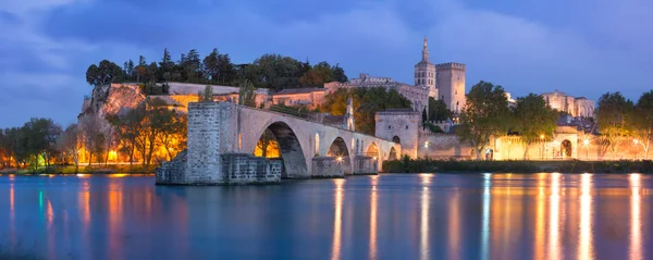 Célèbre pont d'Avignon, France — Photo