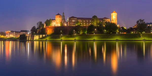 Nocny Wawel, Kraków, Polska — Zdjęcie stockowe