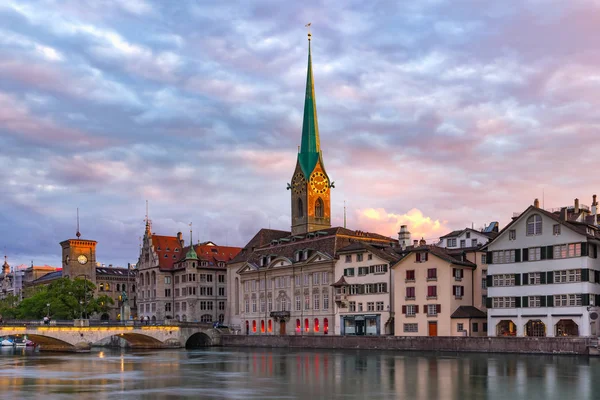 Цюрих, самый большой город Швейцарии — стоковое фото