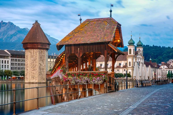 Sabah Lucerne, İsviçre — Stok fotoğraf