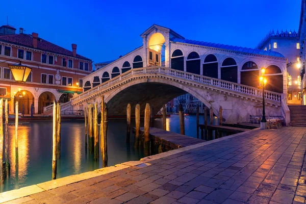 Rialto bridge, Venedig, Italien — Stockfoto