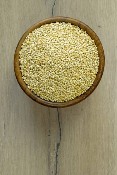 Une Image Plane Bol Quinoa Sur Une Surface Fond Bois — Photo