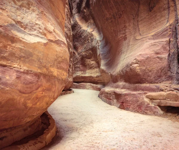 Siq Narrow Slot Canyon Serves Entrance Passage Hidden City Petra — Stock Photo, Image