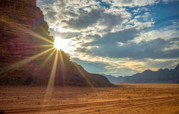 Malebná Horská Cesta Při Západu Slunce Wadi Rumu — Stock fotografie