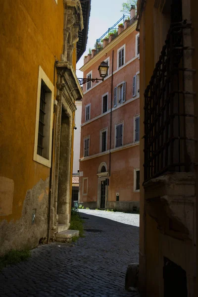 Oude Gebouwen Een Steegje Van Het Historische Centrum Van Rome — Stockfoto