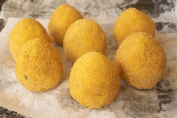 Zelfgemaakte Siciliaanse Arancini — Stockfoto