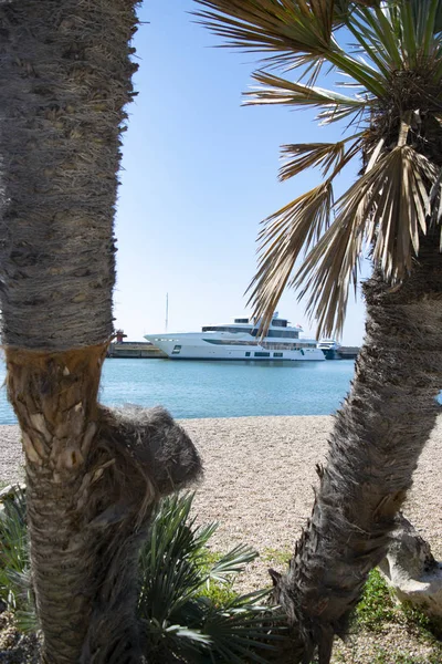 Touristischer Hafen von Ostia bei Rom — Stockfoto