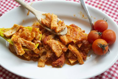 Roma tarzı işkembe