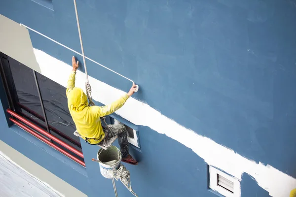 Painters Hanging Roll Painting Color Building Wall — Stock Photo, Image