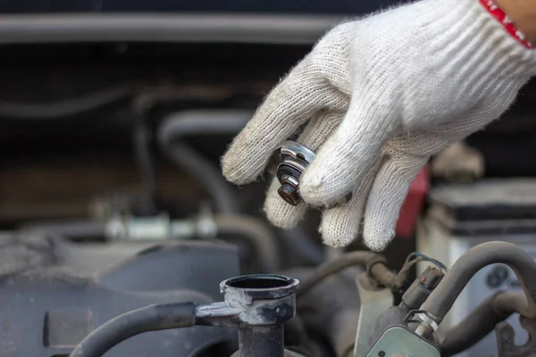 Mechanic Man Checking Radiator Cooling Tank Driver Check Car Engine — Stock Photo, Image