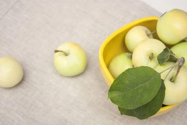 Pommes Dans Bol Sur Fond Serviette Lin — Photo