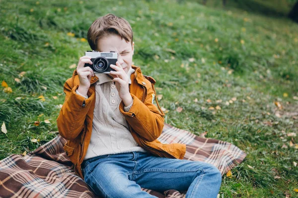 Cute Boy Walks Poses Colorful Autumn Park Boy Takes Pictures — Stock Photo, Image