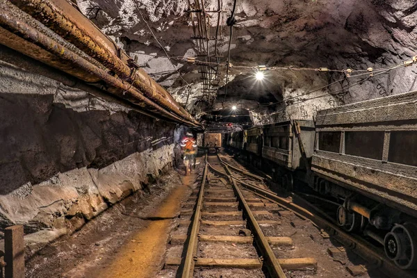 Mineração Minério Ferro Numa Mina Subterrânea Imagens Royalty-Free