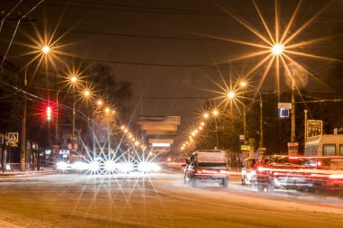 Gece şehir ışıkları. Taşıma