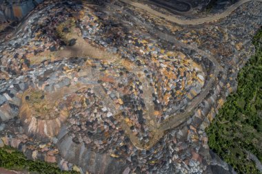 Ocaklar içinde açık pit madenciliği