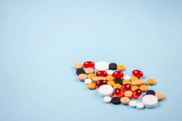 Corona virüsü doz ilaç veya tedavi uyuşturucu konsepti